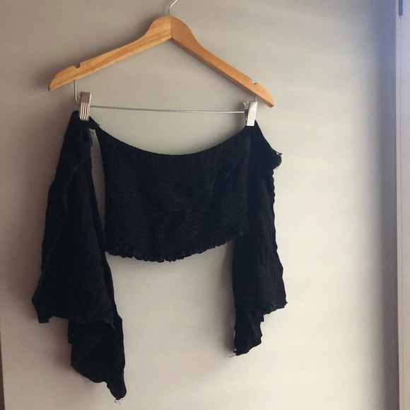 Black tube top with flowy sleeves - Picture 2 of 2